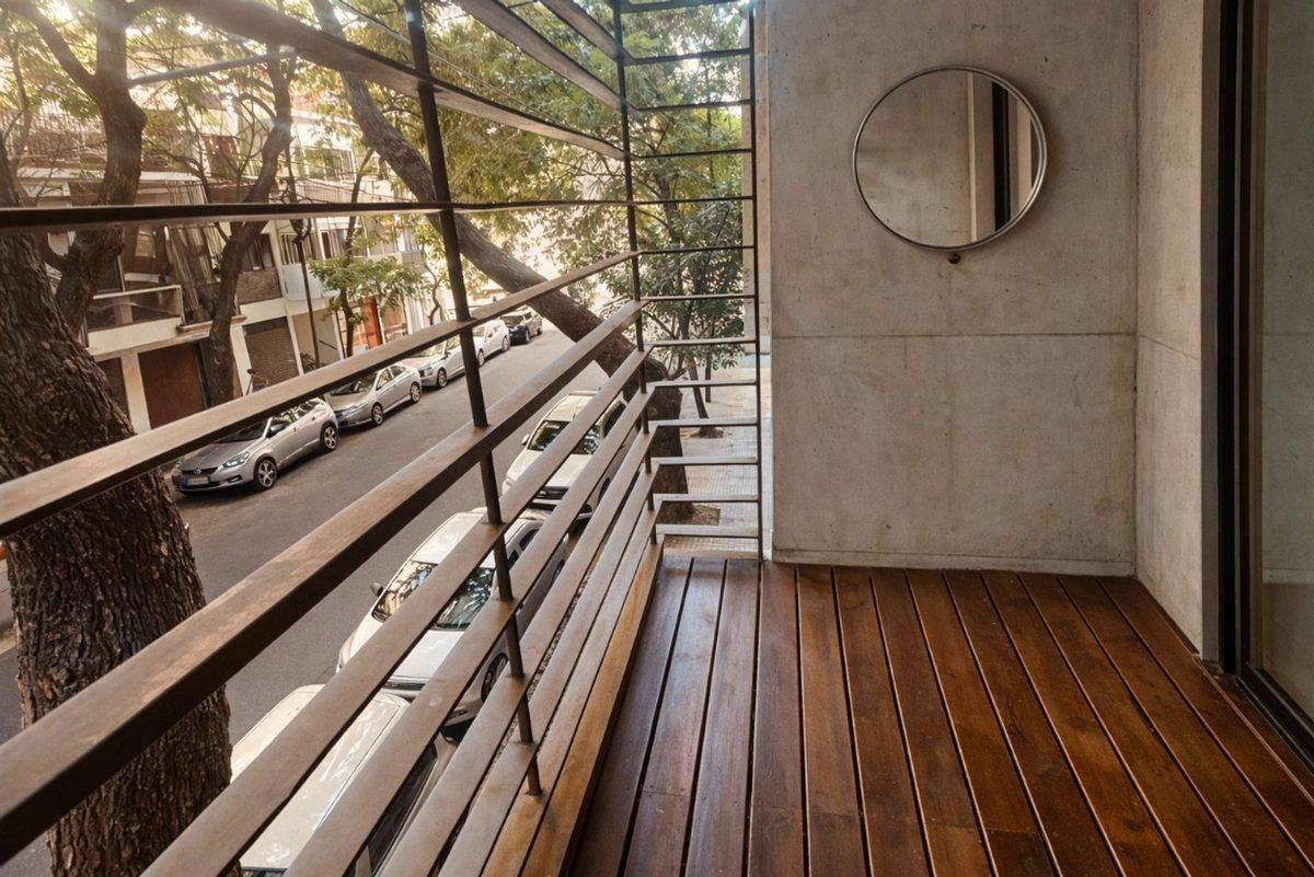 VENTA MONOAMBIENTE  CON DECK PARRILLA Y TERRAZA