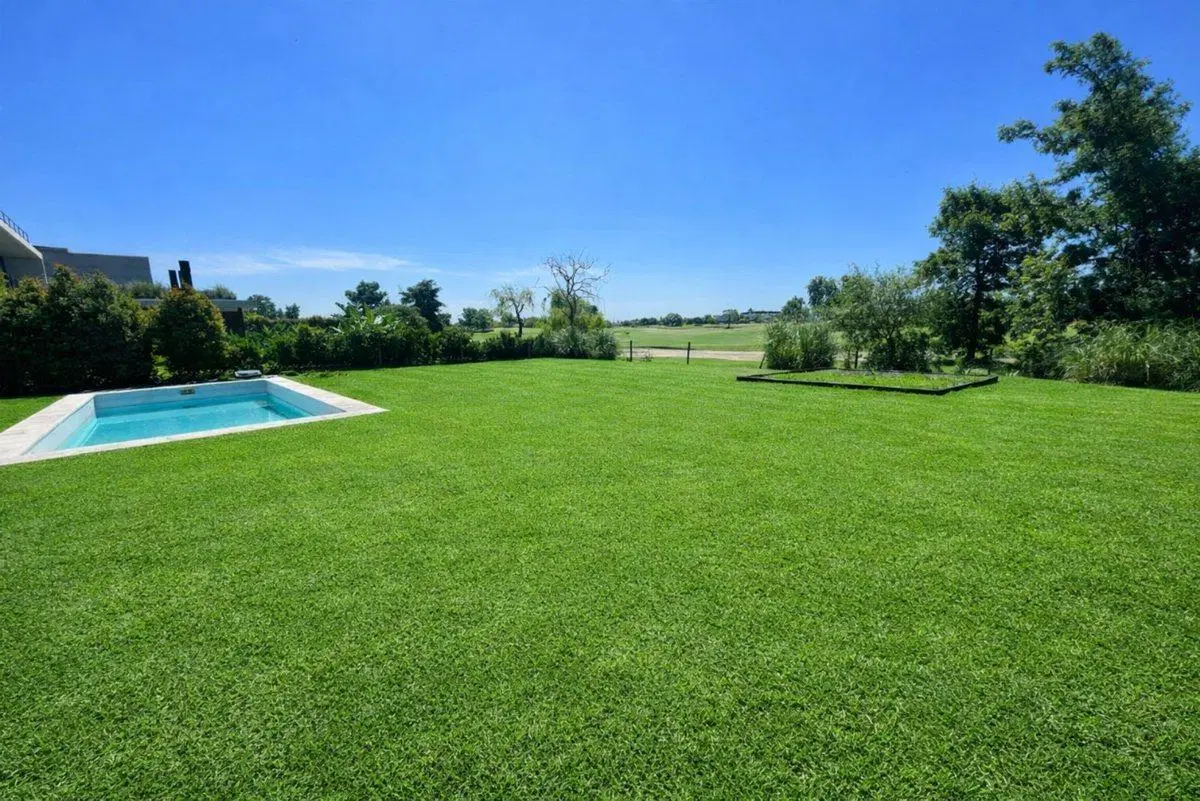 ALQUILER CASA 7 AMB con SENSACIONAL VISTA AL GOLF 2