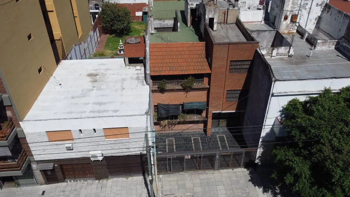 VENTA LOTE SOBRE AVENIDA CARABOBO FLORES 2