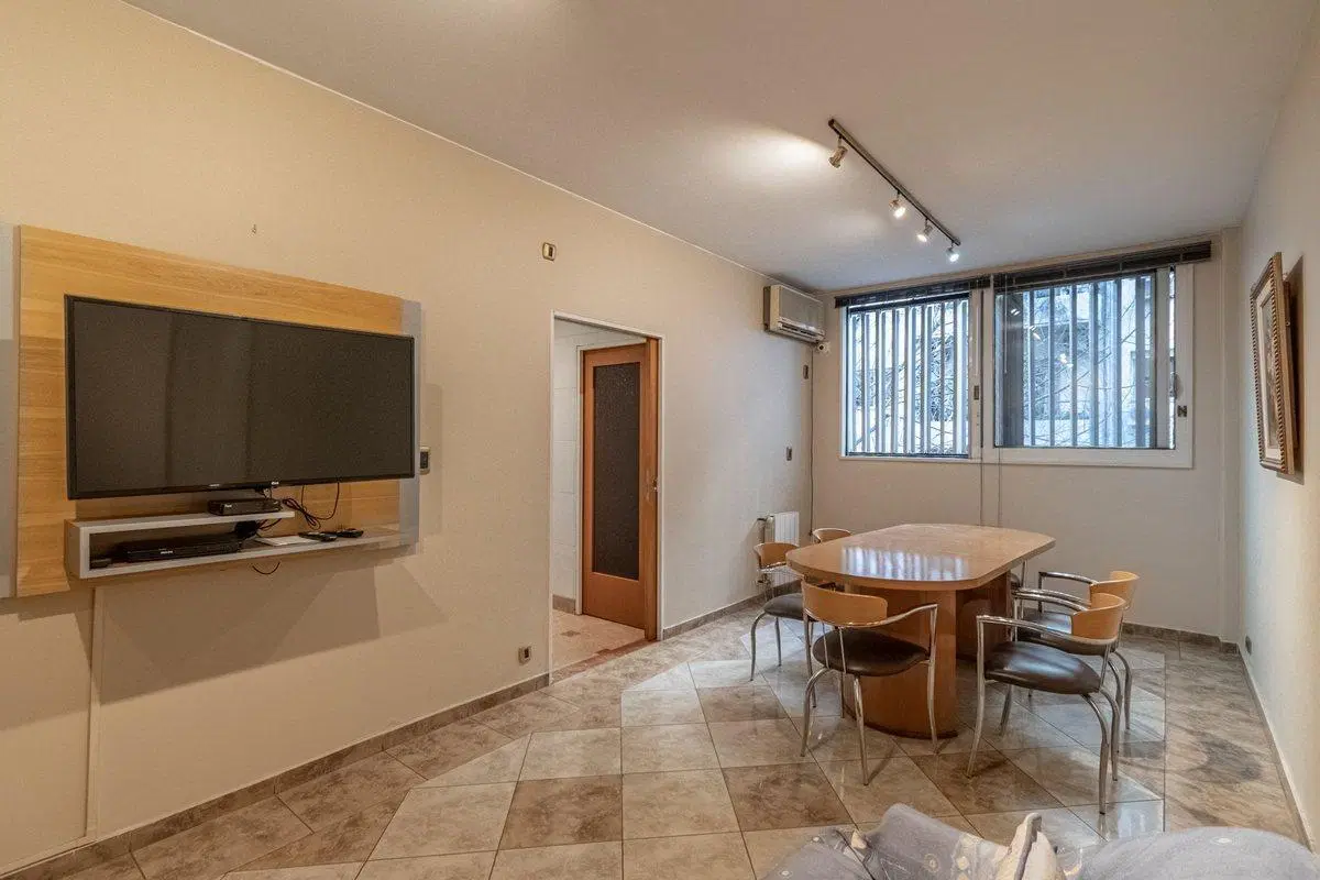 DEPARTAMENTO 5 AMB VENTA BARRIO NORTE COCHERA BAUL 4