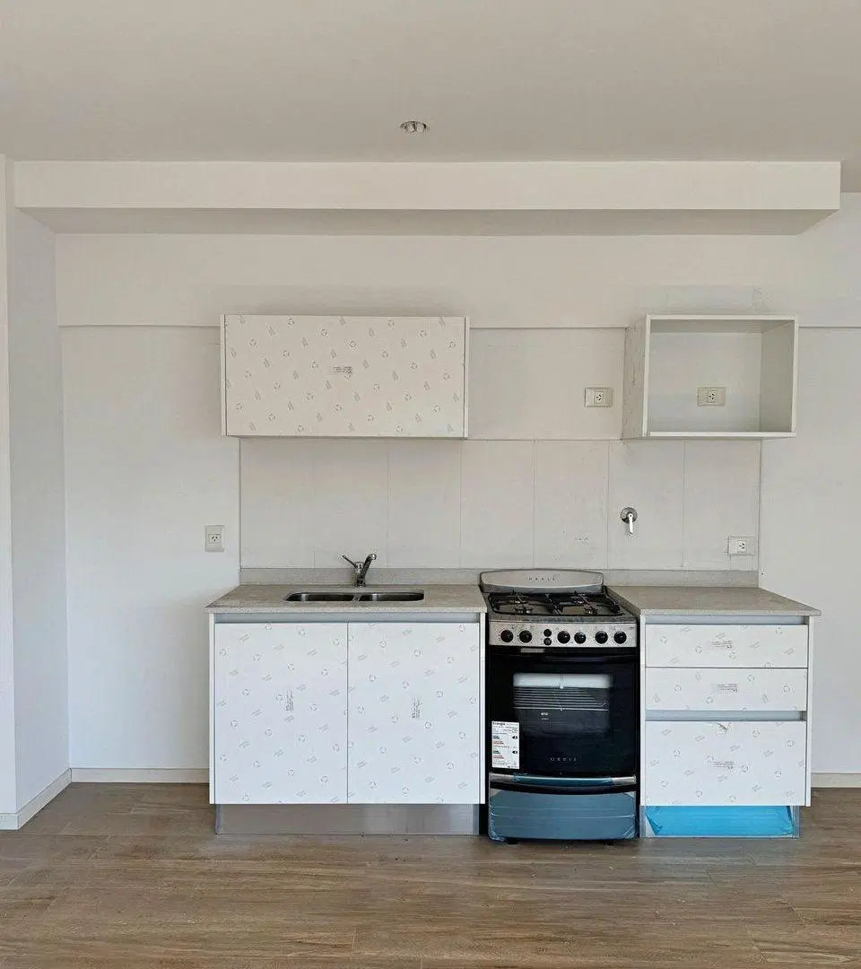 Venta 2 ambientes  San Telmo con balcón a estrenar 5