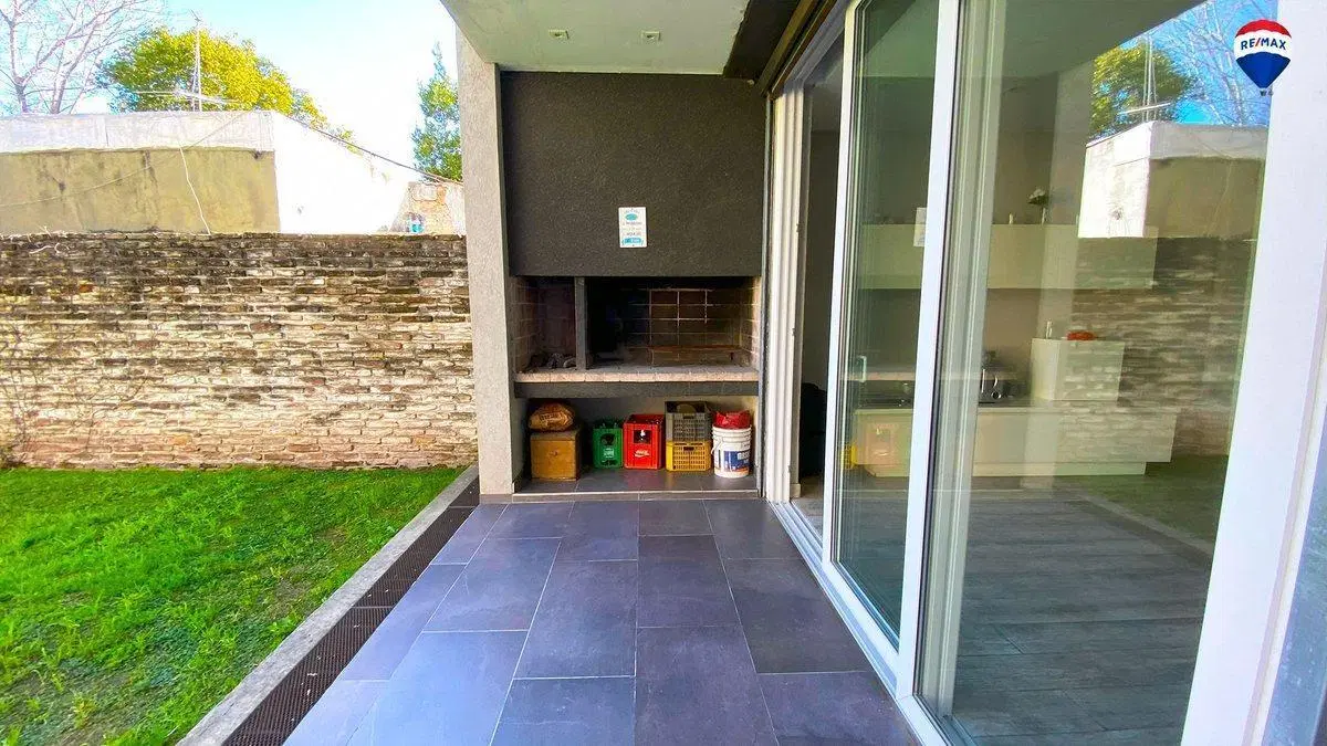CASA EN VILLA SARMIENTO 5