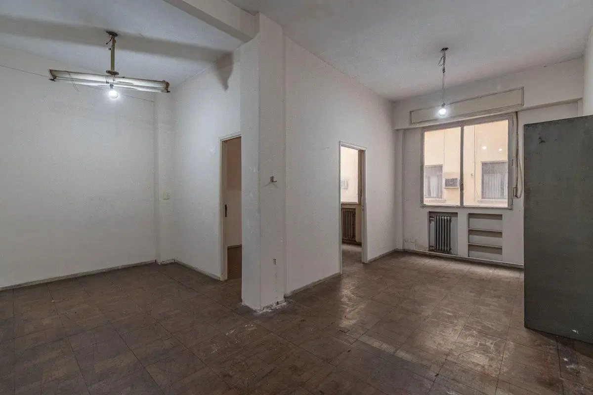 OFICINA COMERCIAL VENTA EN AV DE MAYO MONSERRAT 3