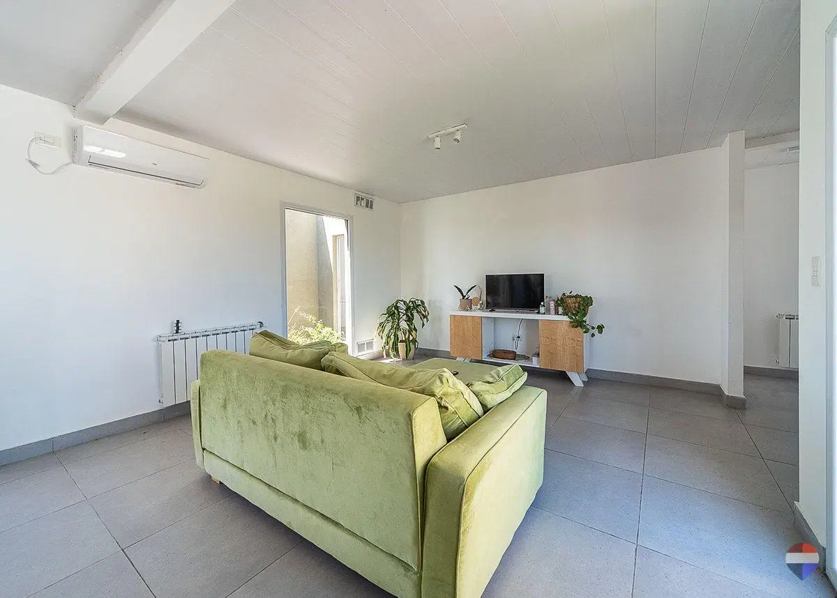 CASA 4 AMBIENTES EN VENTA SAN SEBASTIAN CON PILETA 2