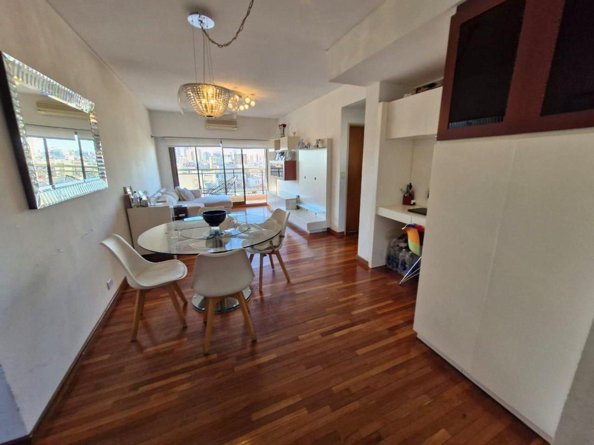3 AMBIENTES BARRIO NORTE PISO ALTO VISTA ABIERTA
