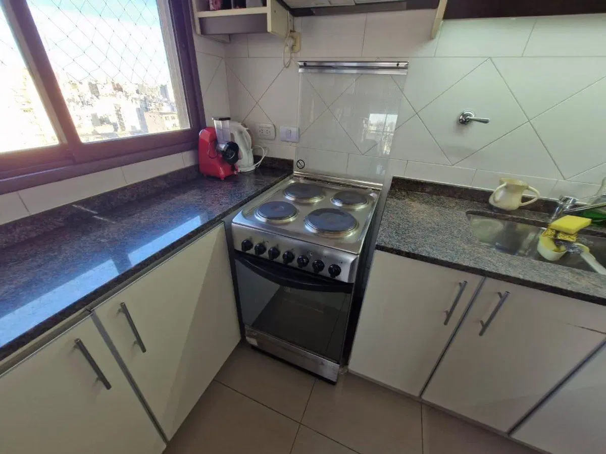 3 AMBIENTES BARRIO NORTE PISO ALTO VISTA ABIERTA 3
