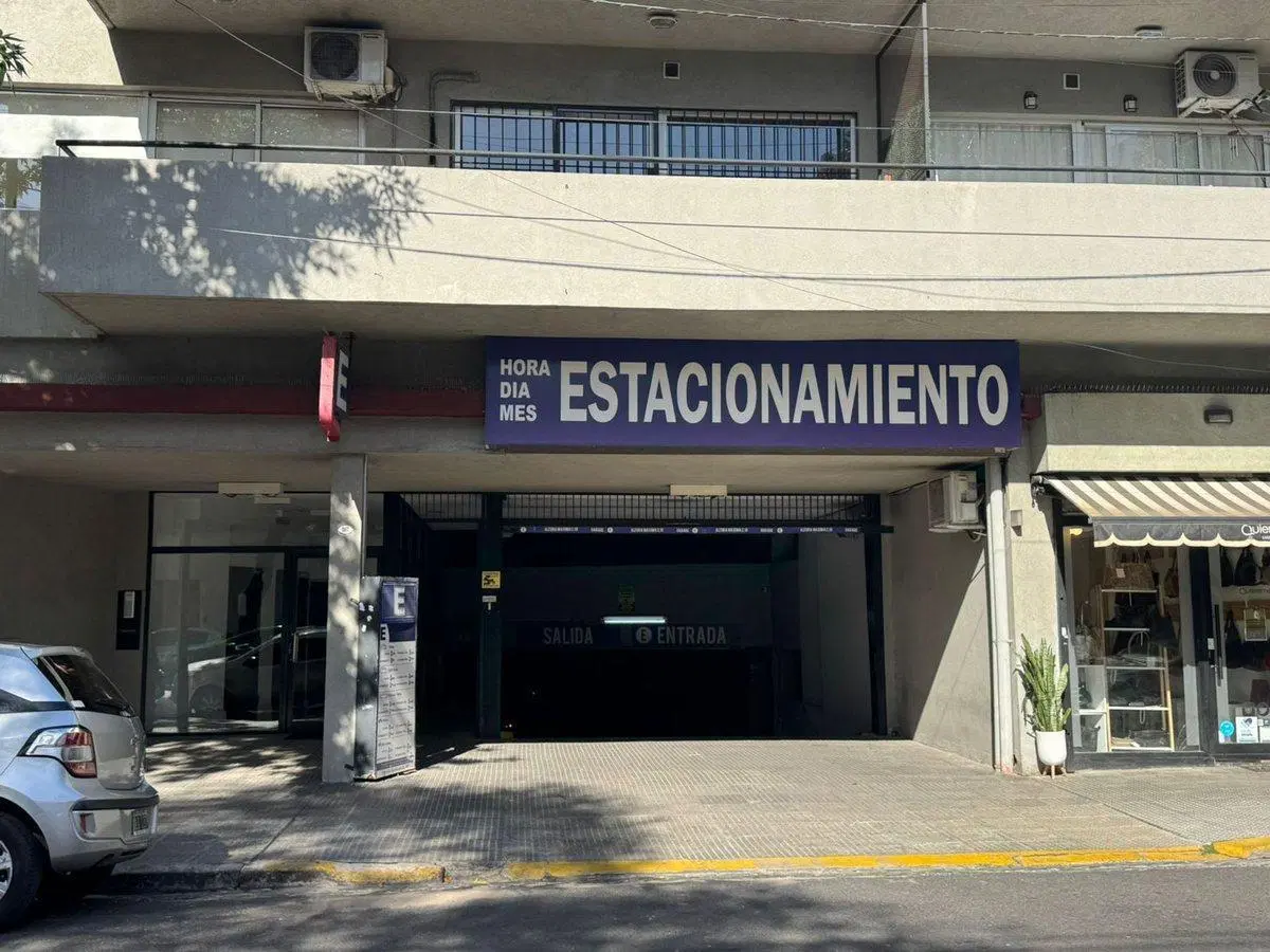 Venta cochera cubierta fija en Almagro 4