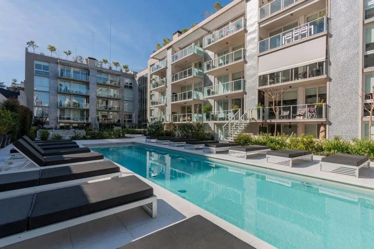 Venta depto 4 amb cocheras y balcon en Belgrano 5