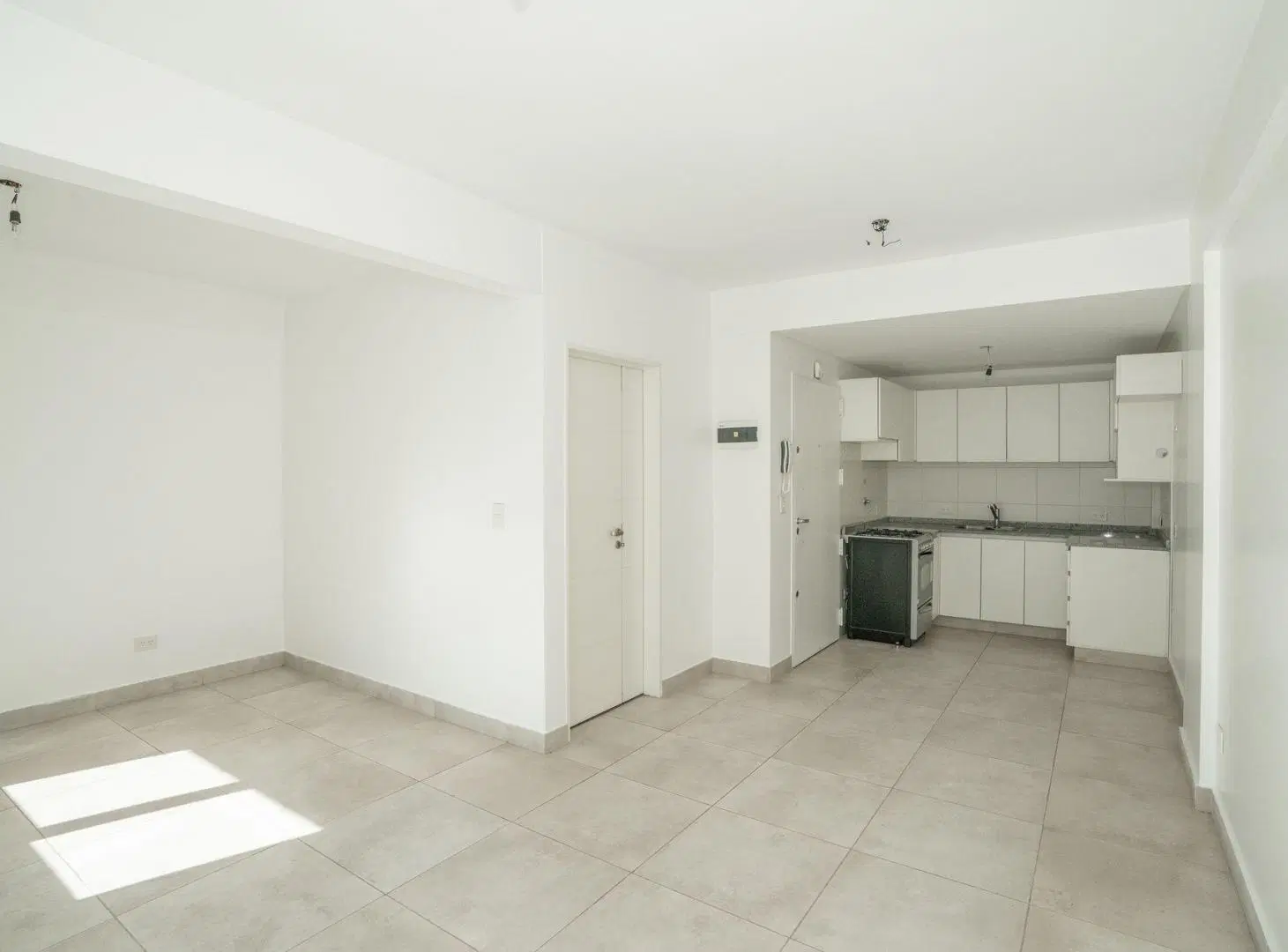 VENTA MONOAMBIENTE CON BALCON CABALLITO 2
