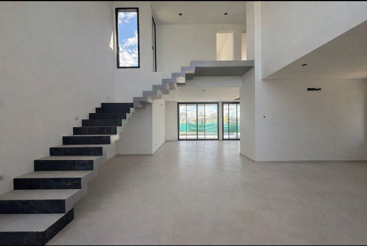 CASA 6 AMBIENTES EN SANTA SOFIA PILAR DEL ESTE