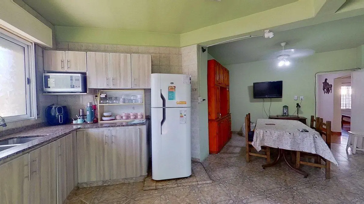 VENTA PH 4 AMB AL FRENTE - COCHERA - CRUCECITA 3