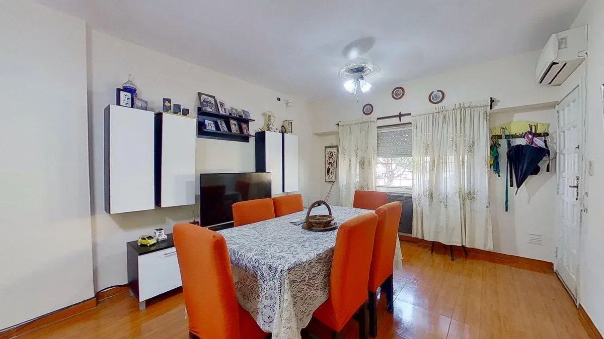VENTA PH 4 AMB AL FRENTE - COCHERA - CRUCECITA 2