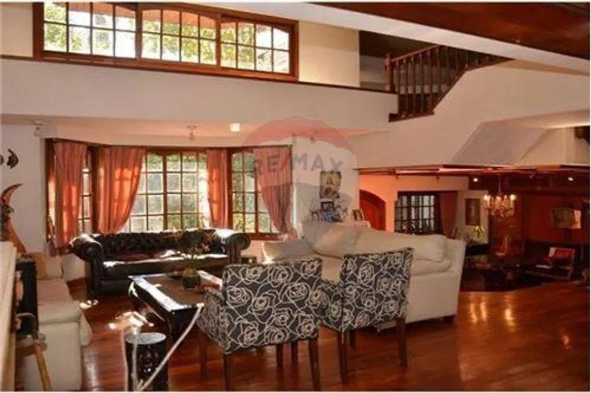 Casa venta Belgrano R con pileta jardin y cochera 3