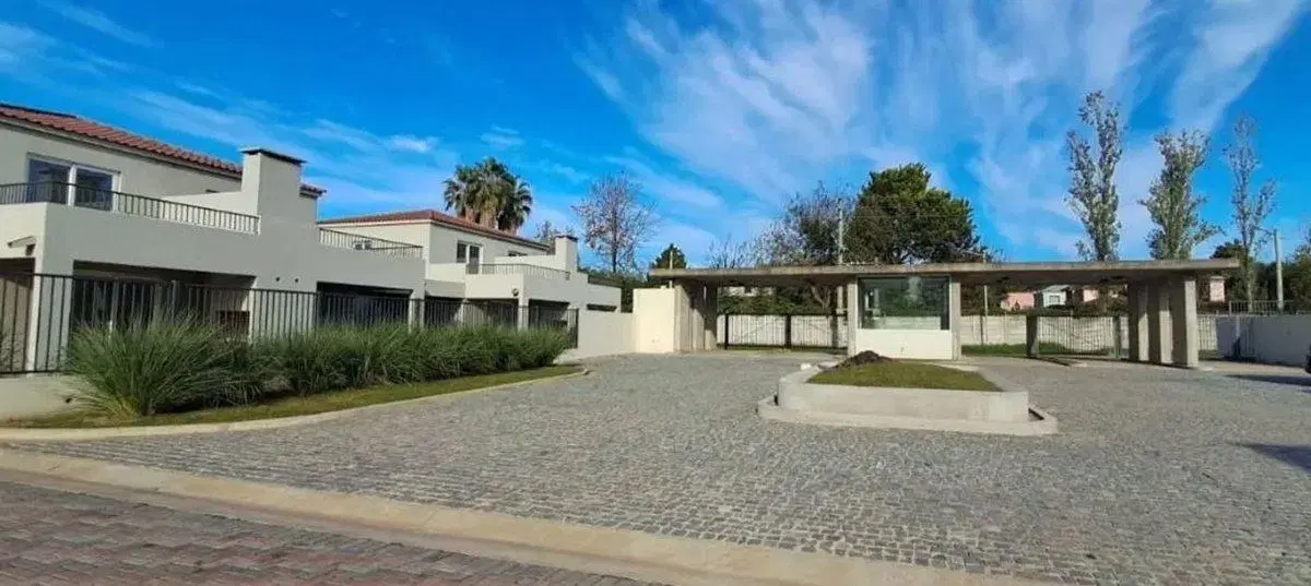 Alquiler 2 Ambientes con balcon Chic Village 5