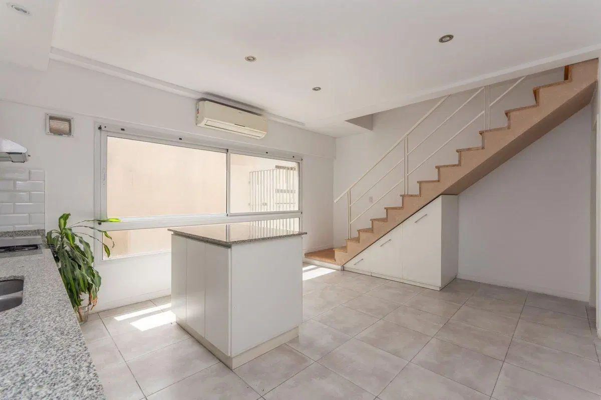 PH venta 3 ambientes con Terraza y cochera Coghlan 2