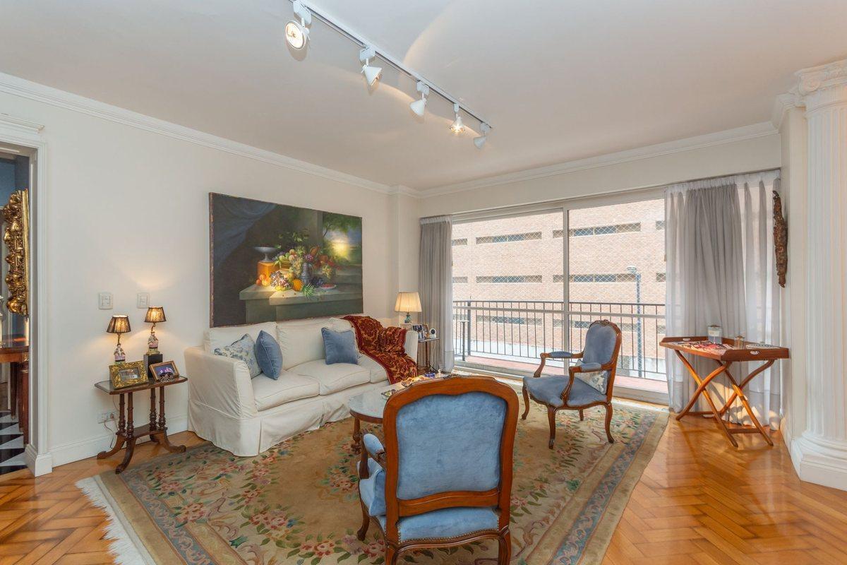 Foto de VENTA DEPTO 4 AMB C DEP COCHERA BAULERA RECOLETA, imagen 3