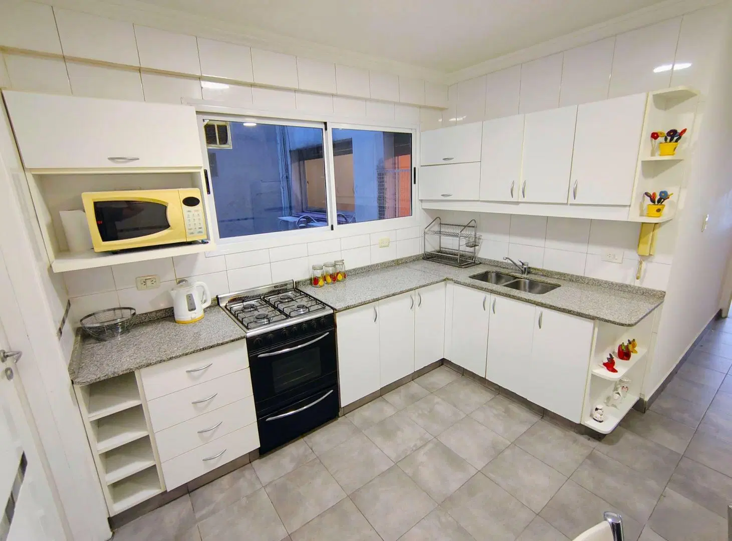 VENTA DEPARTAMENTO 4 AMBIENTES COCHERA EN PALERMO 4
