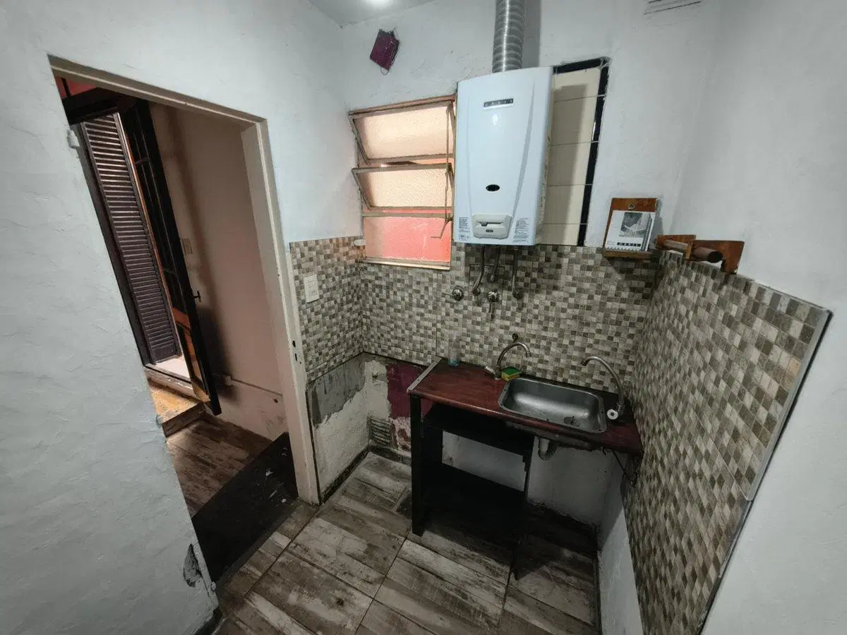 VENTA EN BLOCK 2 PHS  2 LOCALE SOBRE AV GAONA 2600 3