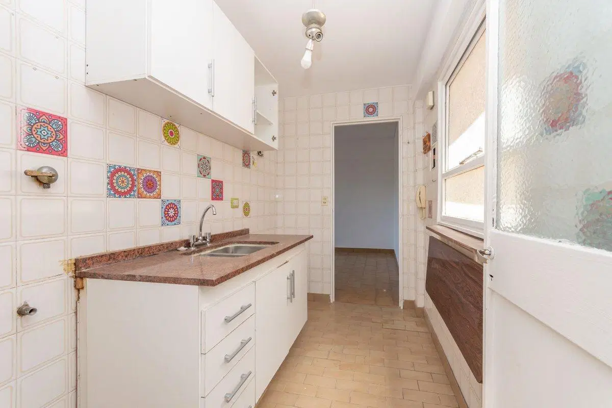 Venta dpto 3 Amb Avellaneda centro con Cochera 5