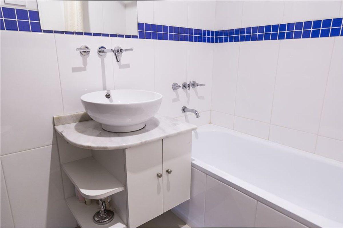 Foto de VENTA DEPTO 3 AMB CON COCHERA FIJA EN BARRIO NORTE, imagen 2