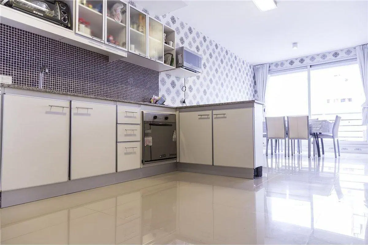 VENTA DEPTO 3 AMB CON COCHERA FIJA EN BARRIO NORTE 5