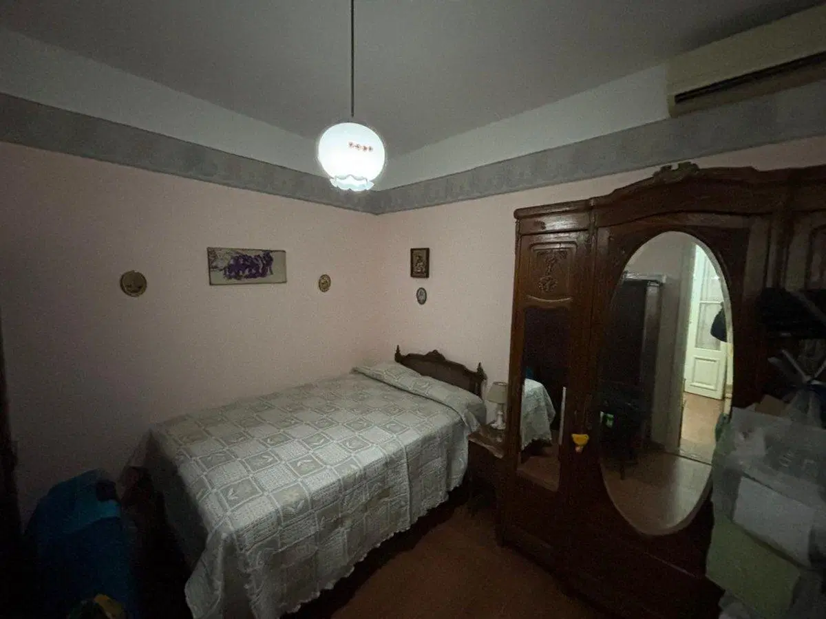 VENTA PH 5 AMBIENTES CON LOCAL ZONA UADE 4