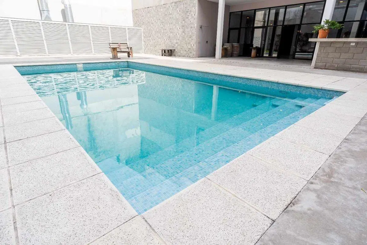 Hotel venta Monserrat con patio terraza y pileta 5