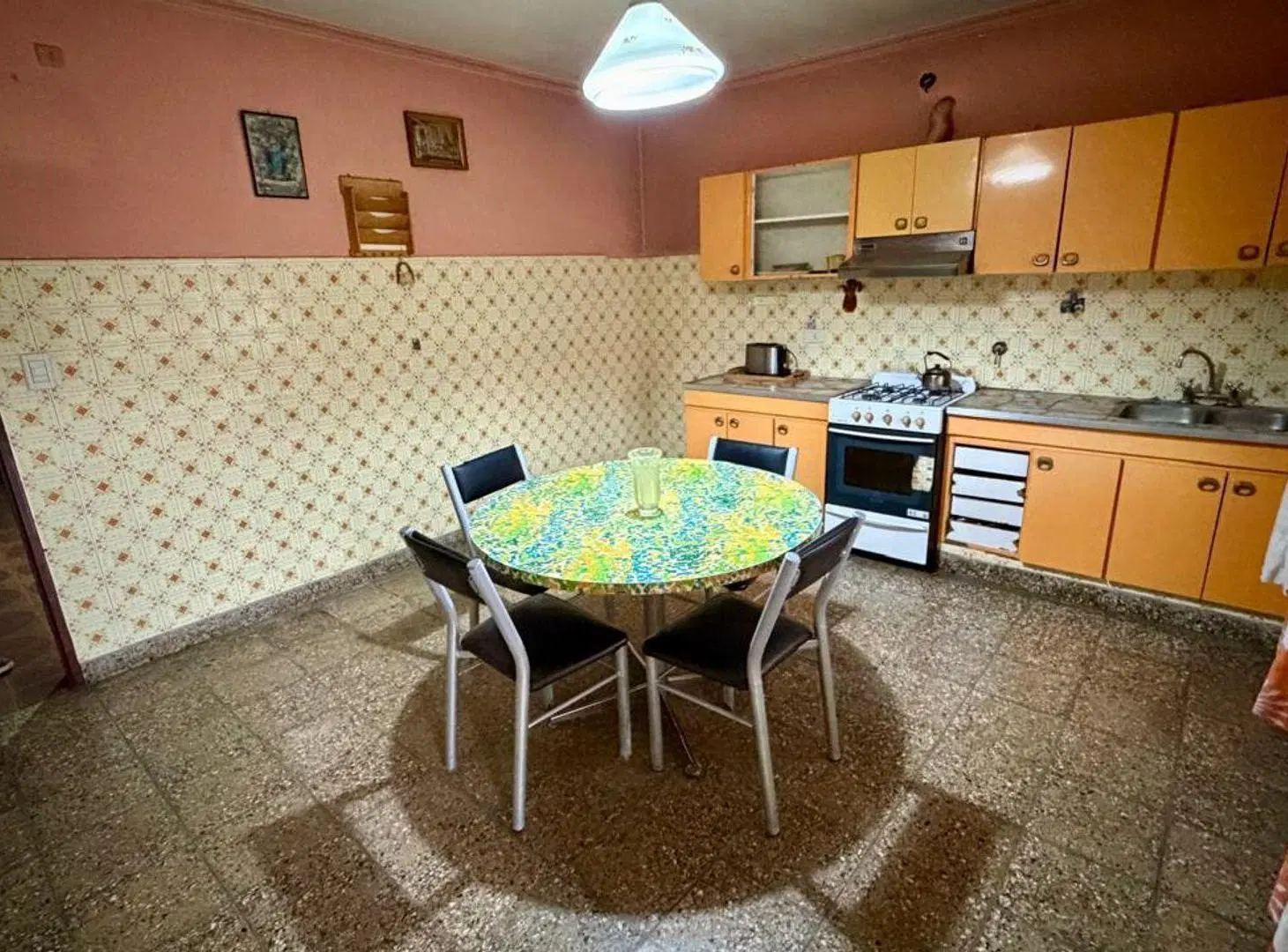 CASA 6 AMBIENTES VENTA LOMAS DE ZAMORA 4