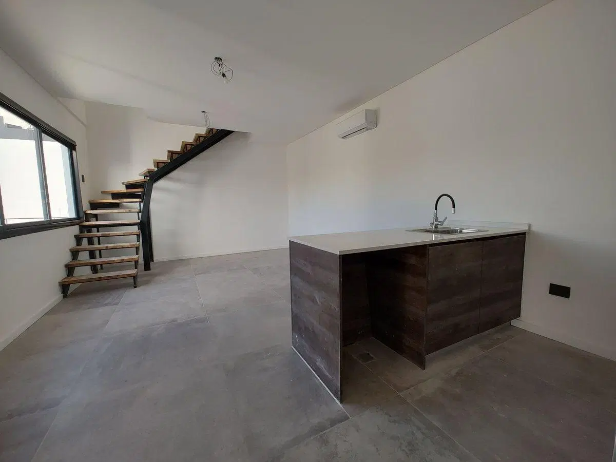 EN VENTA Depto 2 amb Terraza y Cochera SAAVEDRA 4