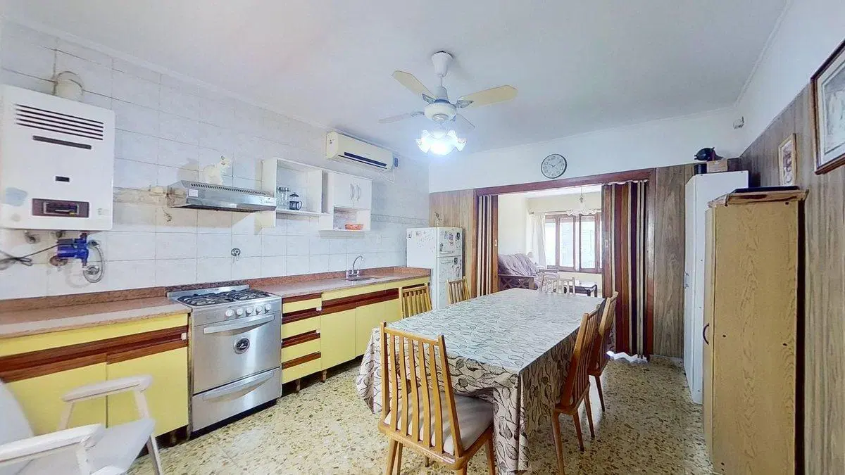 VENTA CASA MULTIFAMILIAR LOTE PROPIO CON PARRILLA 5