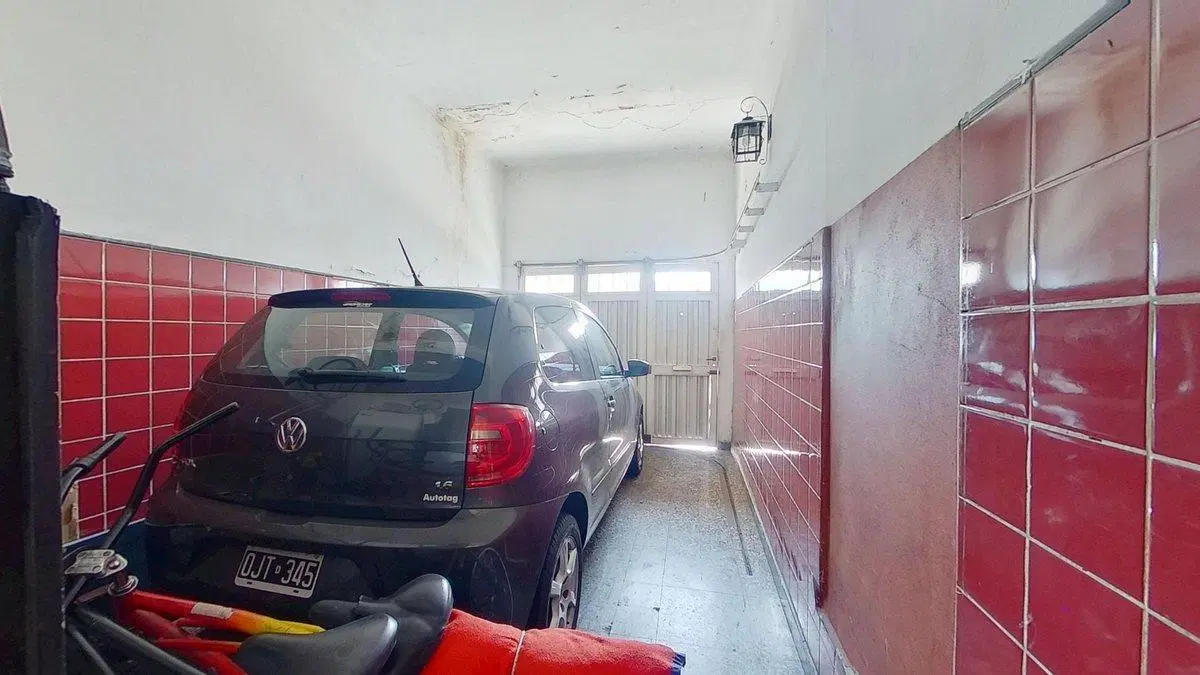 CASA 4 AMBIENTES CON GARAGE PATIO Y PARRILLA 5