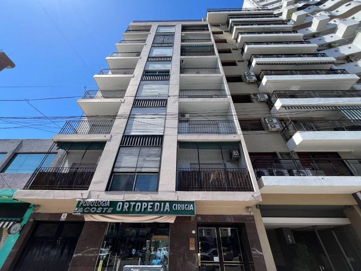 VENTA RAMOS MEJIA DEPTO 3 AMBIENTES CENTRICO 4