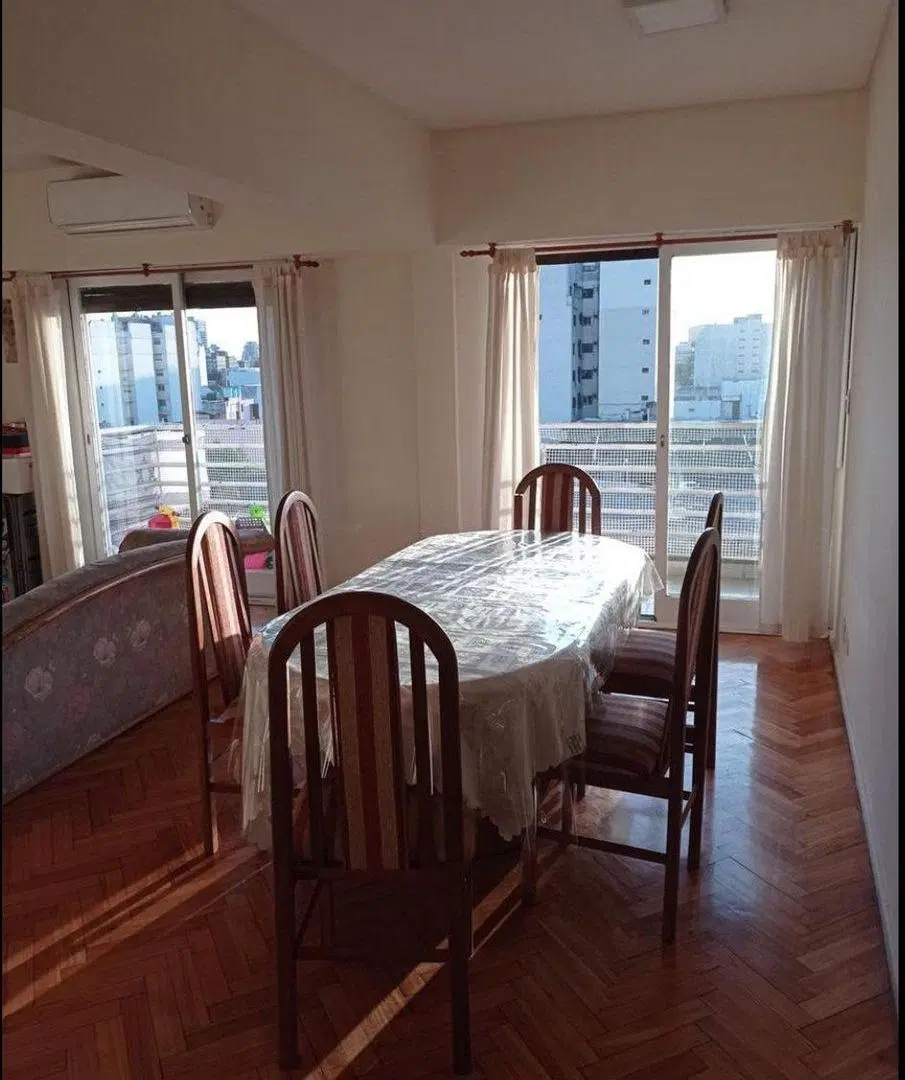 Venta depto 3 ambientes con Balcon Flores 4