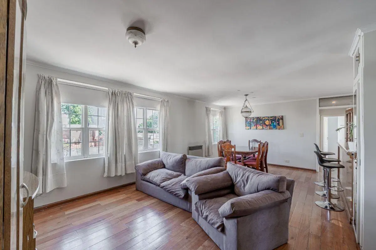 VENTA CASA ZARATE CENTRO PERMUTA 5