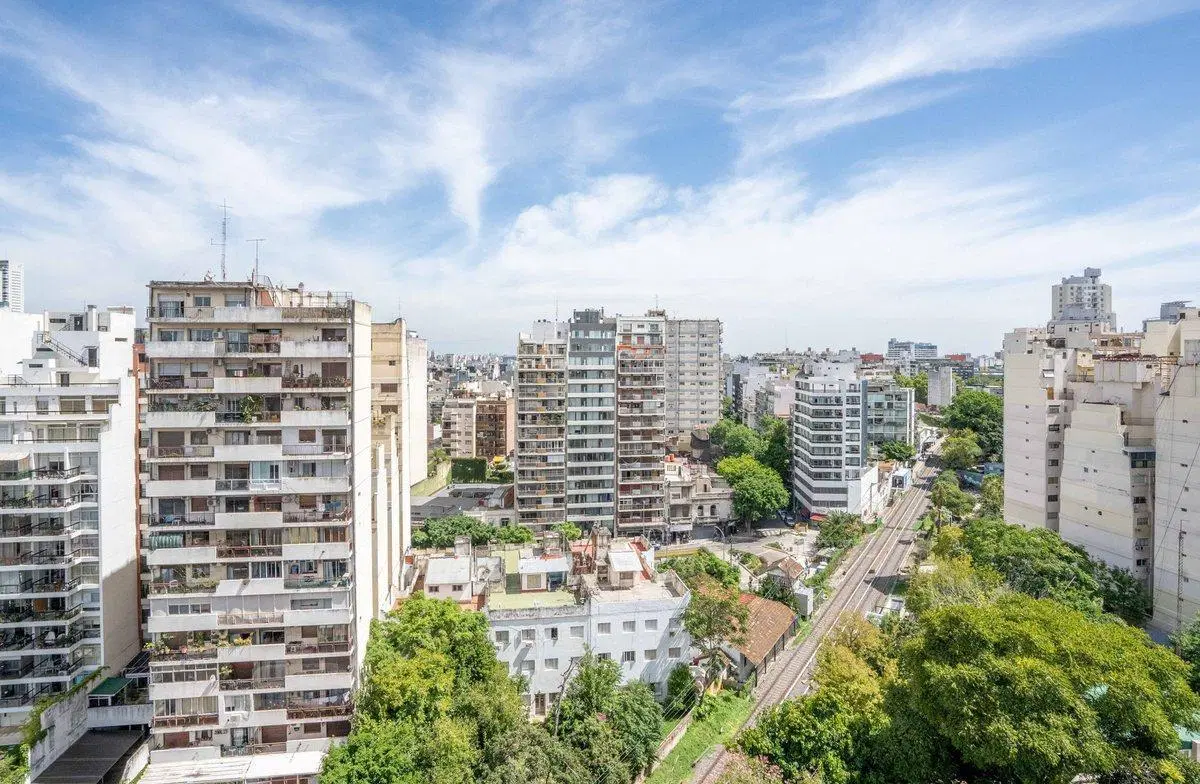 Venta departamento 3 amb con dependencia y cochera 5
