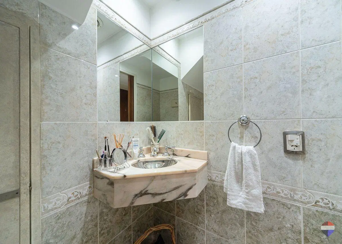 Casa 5 ambientes venta Floresta 3