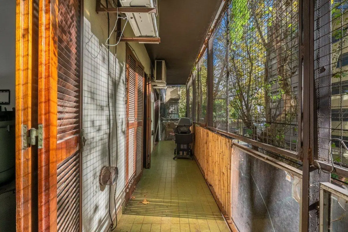Departamento venta 4 amb Recoleta balcón al frente 5