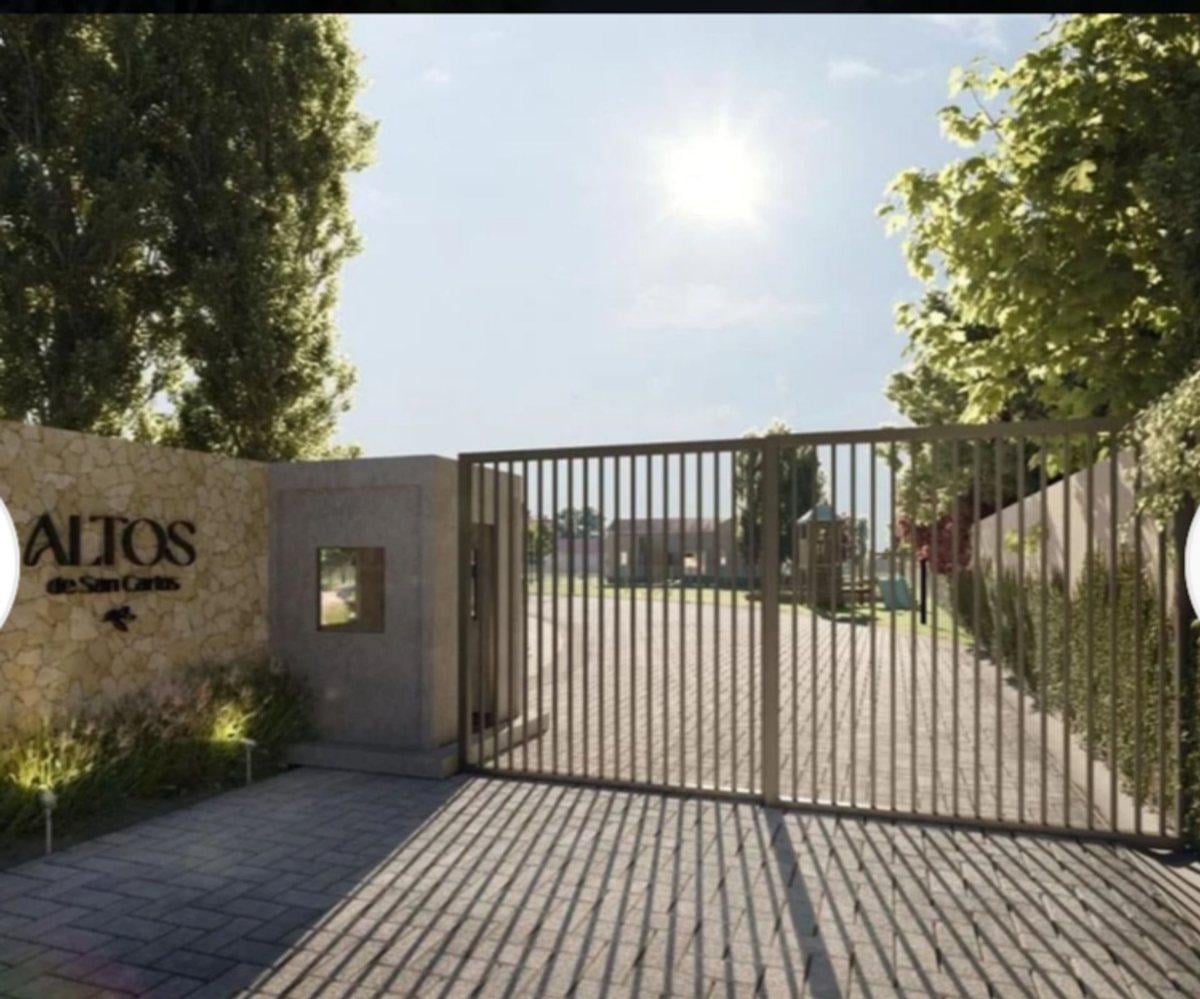 LOTE EN VENTA EN PABLO NOGUEZ ALTOS DE SAN CARLOS