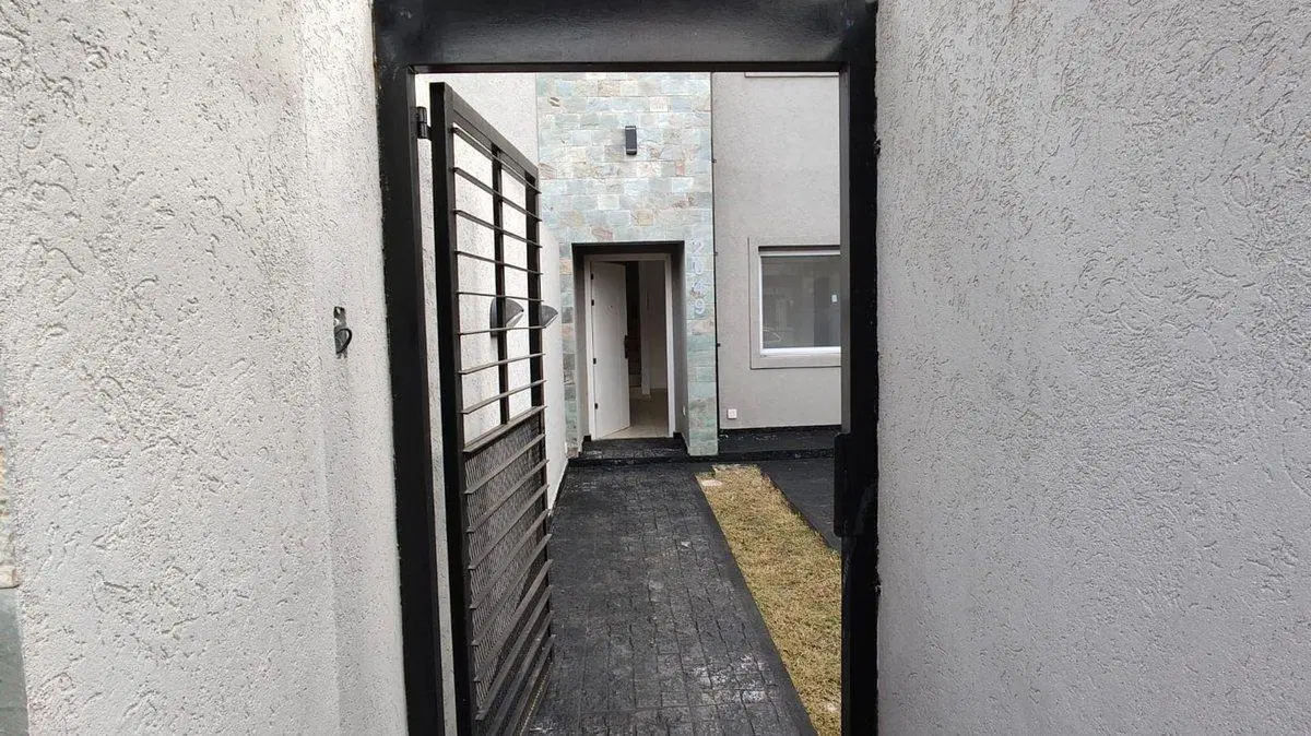 VENTA CASA 3 AMB DUPLEX HURLINGHAM APTO CREDITO 4