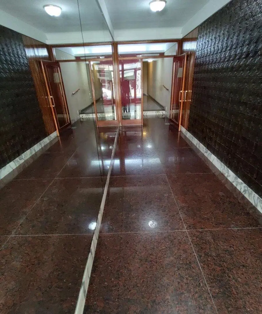 VENTA 4 AMB MAS DEPENDENCIA FRENTE BALCON SUBTE A 3