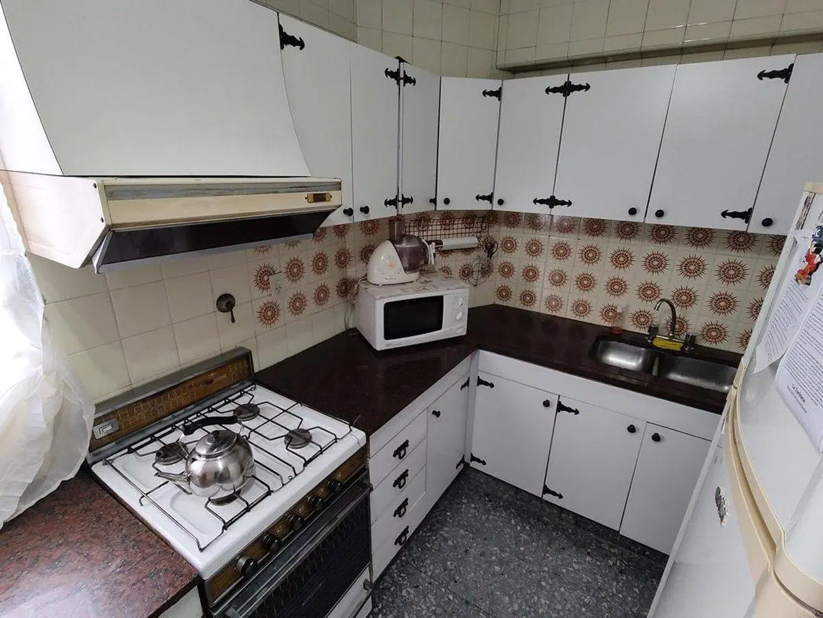 VENTA 4 AMB MAS DEPENDENCIA FRENTE BALCON SUBTE A 4