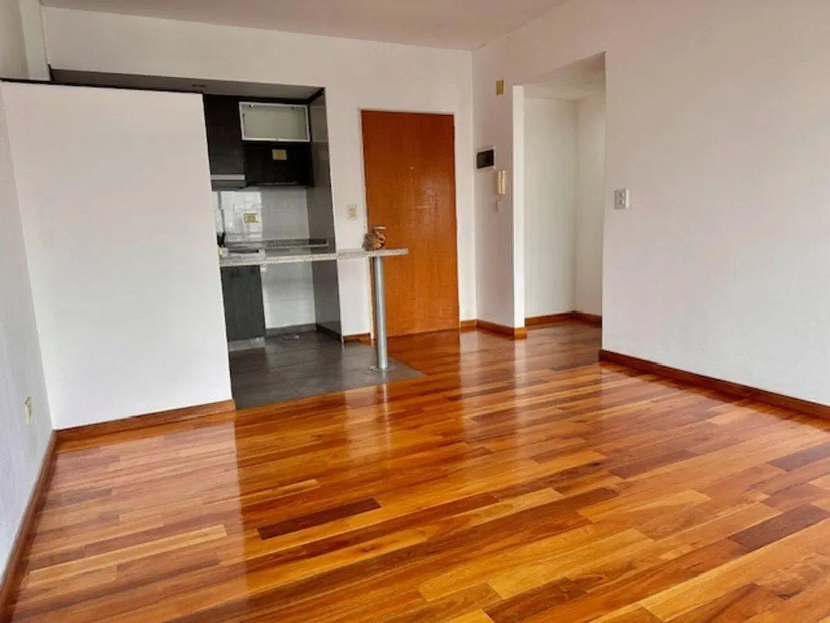 VENTA 2 AMB PISO ALTO BALCON COCHERA VILLA URQUIZA 2