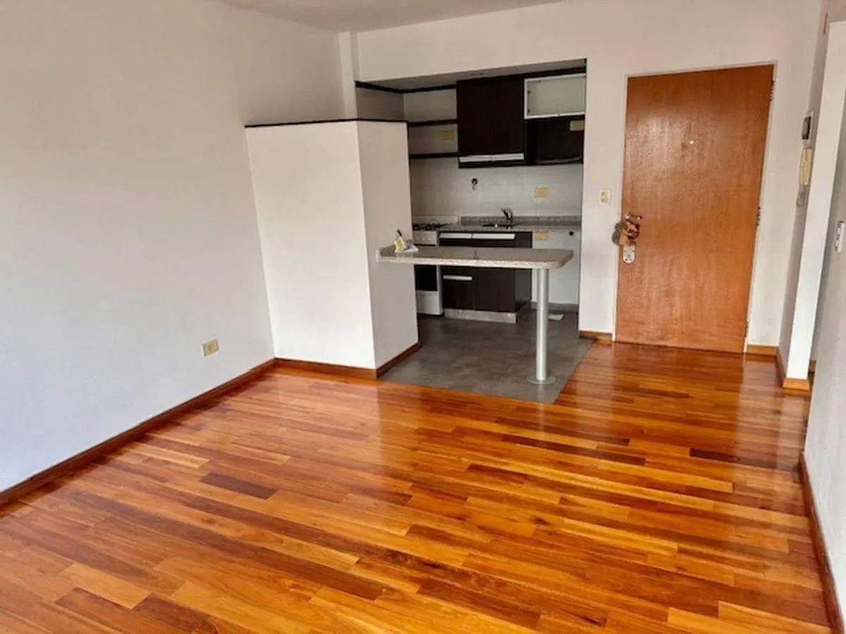 VENTA 2 AMB PISO ALTO BALCON COCHERA VILLA URQUIZA 5