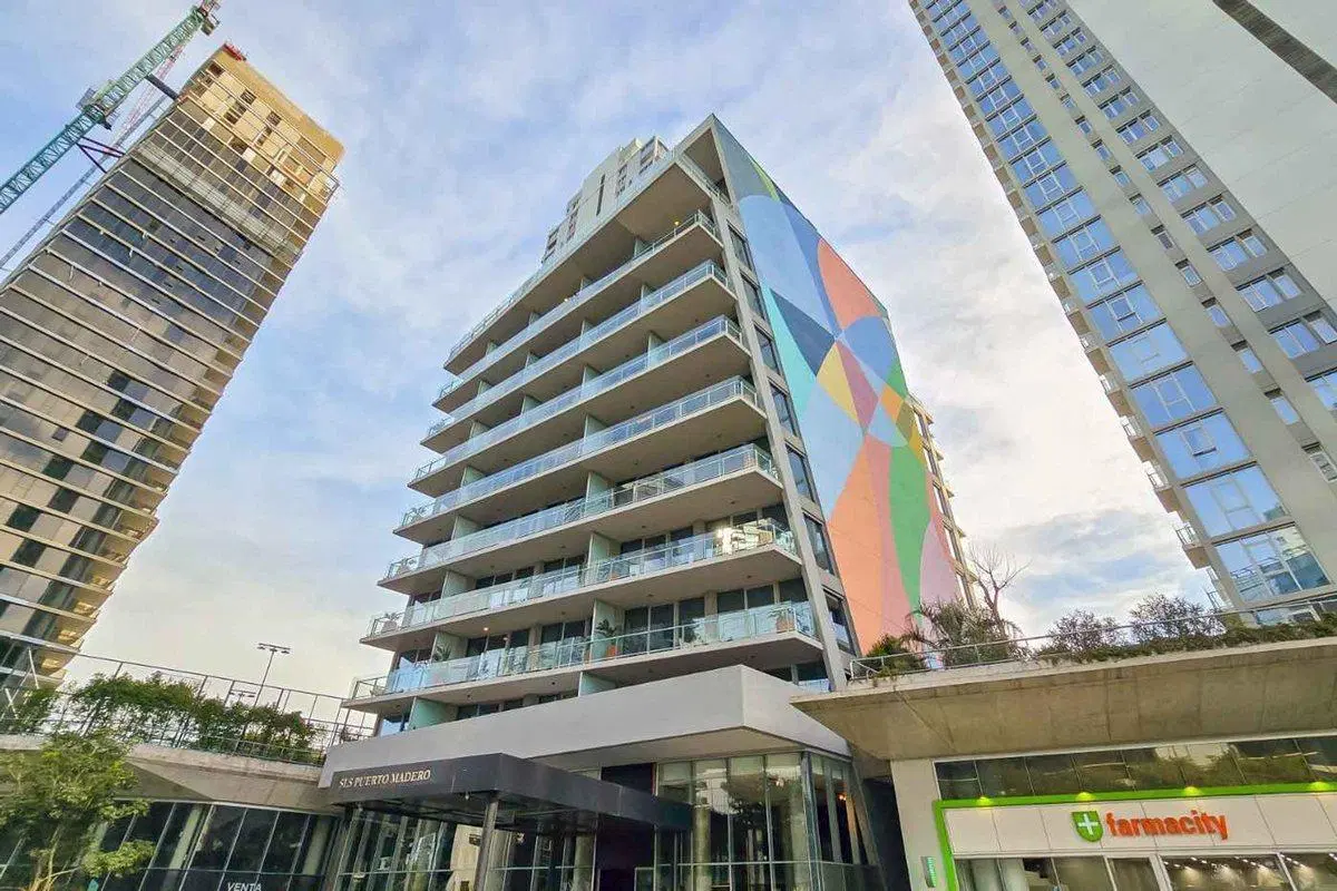 Venta 2 ambintes amoblado SLS Puerto Madero 5