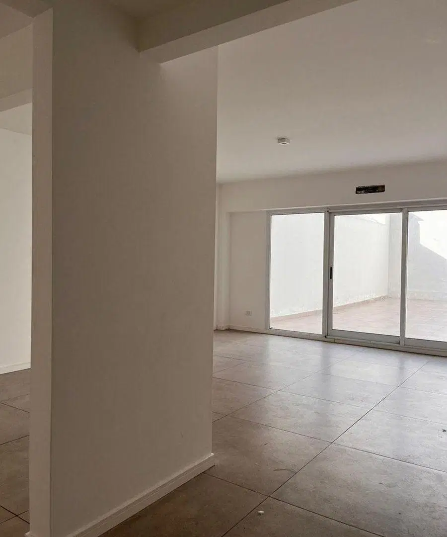 Venta 4 ambientes con cochera doble VIlla Devoto 5