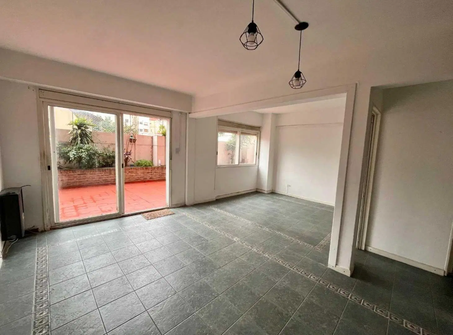 Venta duplex 4 ambientes con patio Balvanera 2