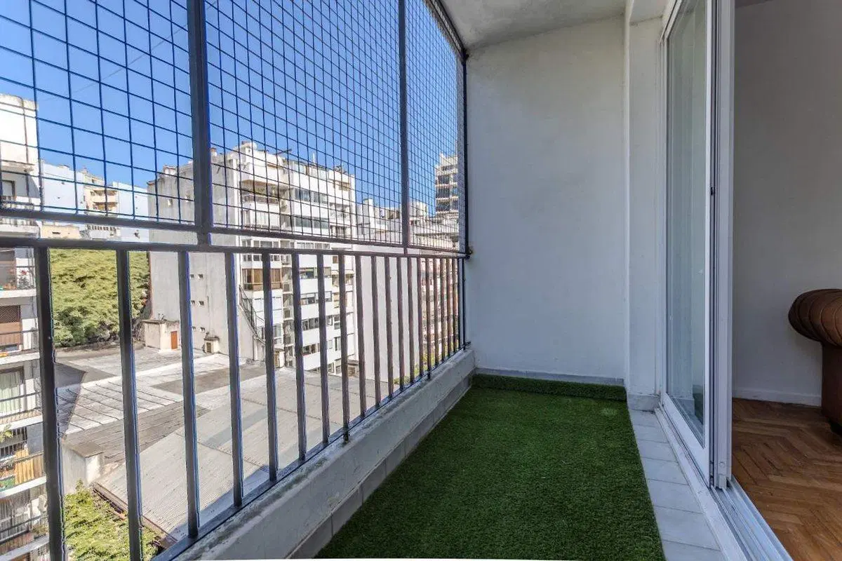Departamento 4 ambientes con balcón en Belgrano 2