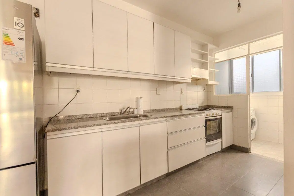 Departamento 4 ambientes con balcón en Belgrano 3