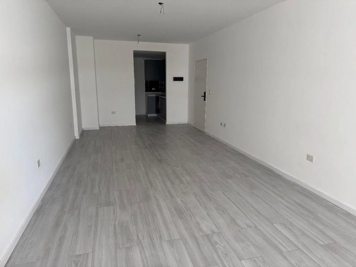 VENTA OFICINA  AL FRENTE  A ESTRENAR EN NUÑEZ 3