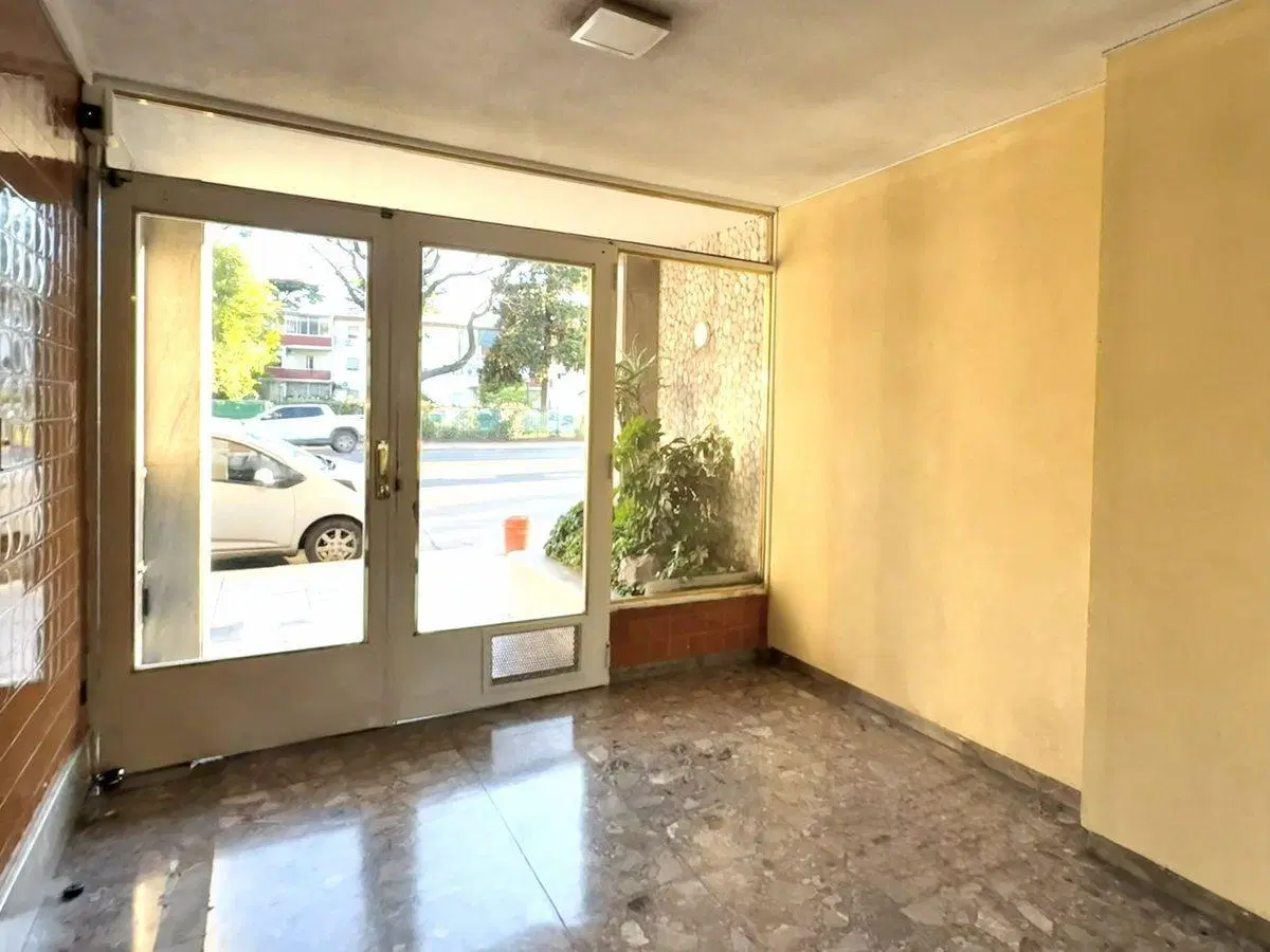 DEPARTAMENTO 3 AMBIENTES VENTA VERSALLES LUMINOSO 2